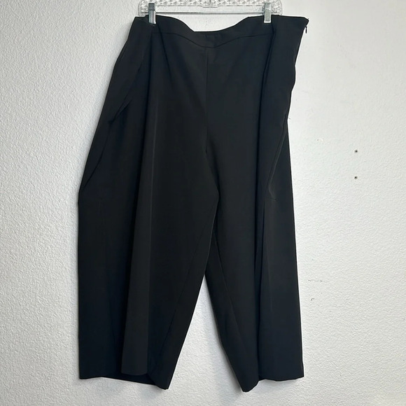 Eloquii Women’s Size 24 Black Side Zip Wide Leg Cropped Pants Work - Picture 1 of 12
